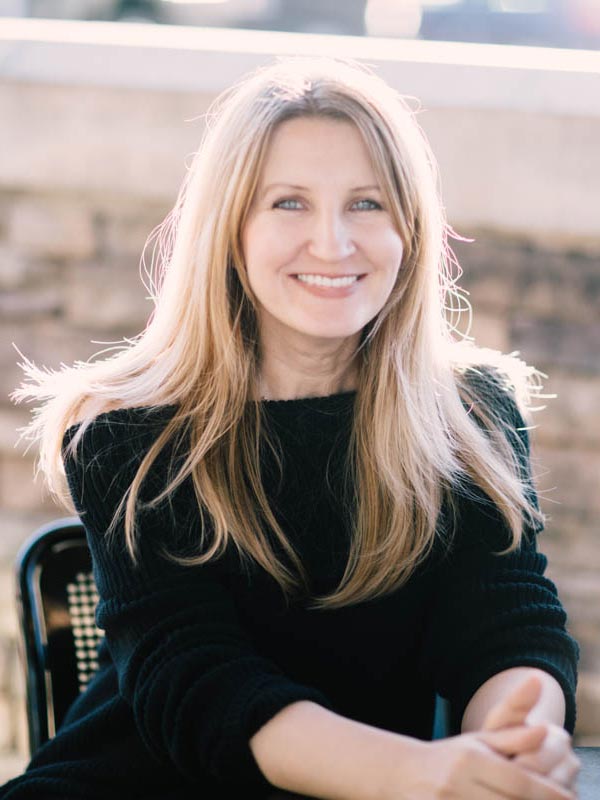 Registered Nurse providing post-operative care